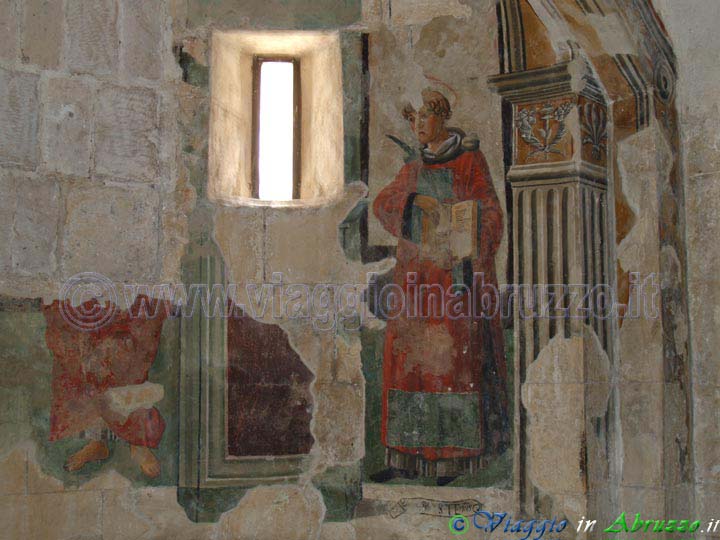 18-P5114838+.jpg - 18-P5114838+.jpg - Affresco nella cripta della chiesa di S. Eusanio (XII sec.).